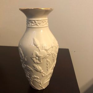 Lenox Floral Meadow vase